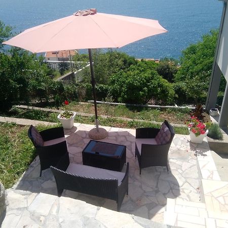 Blue Horizon Apartment Добра вода Екстериор снимка