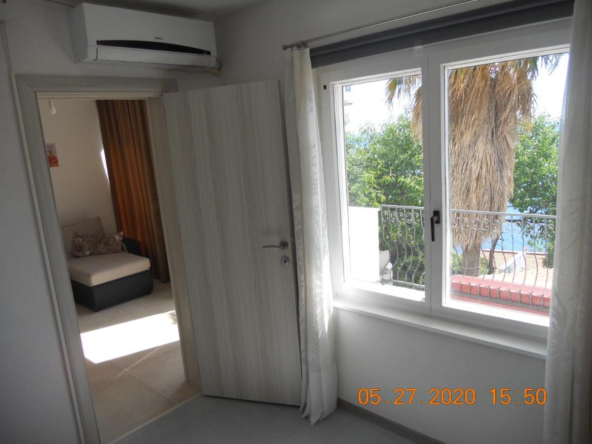 Blue Horizon Apartment Добра вода Екстериор снимка