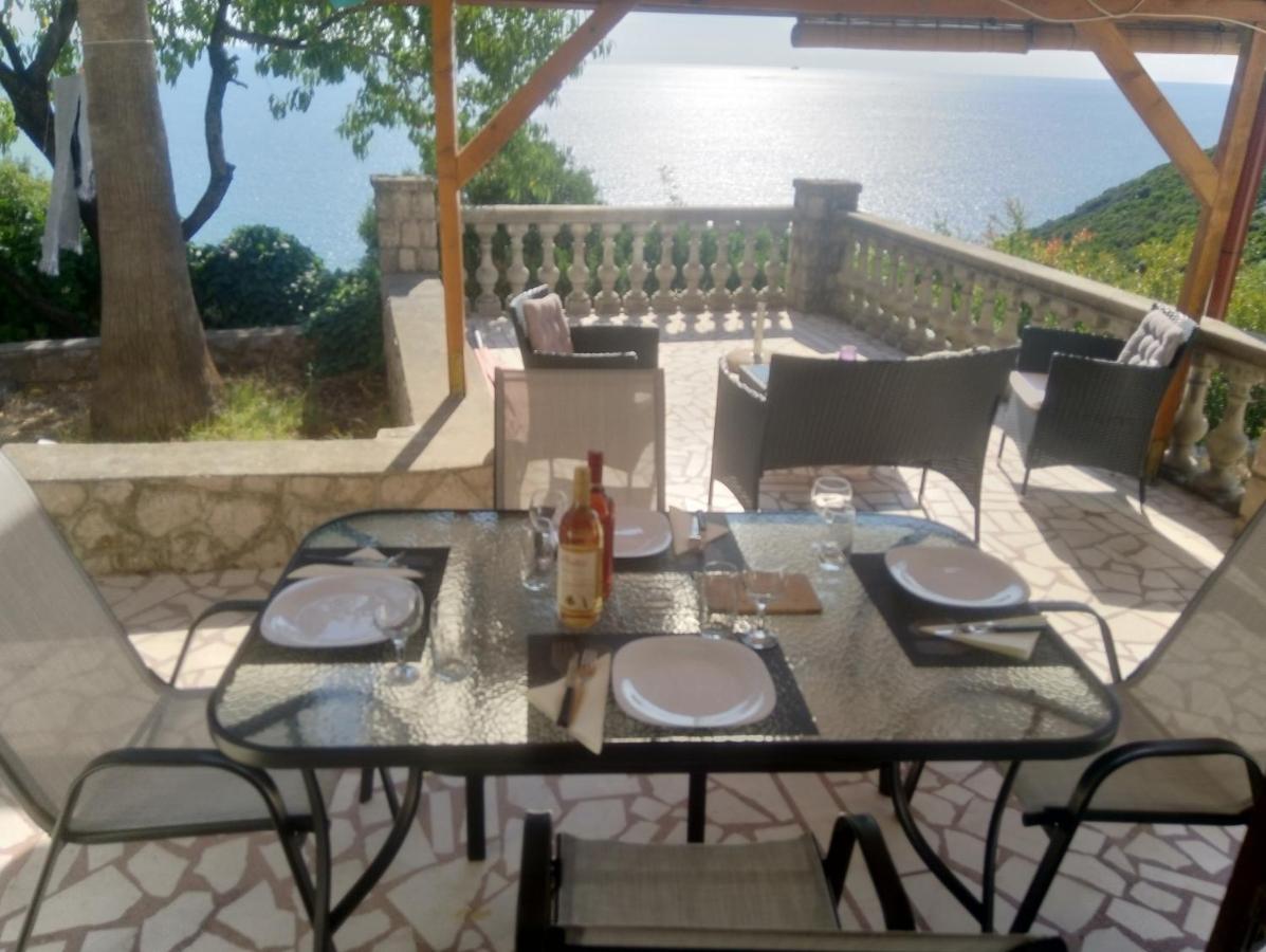 Blue Horizon Apartment Добра вода Екстериор снимка